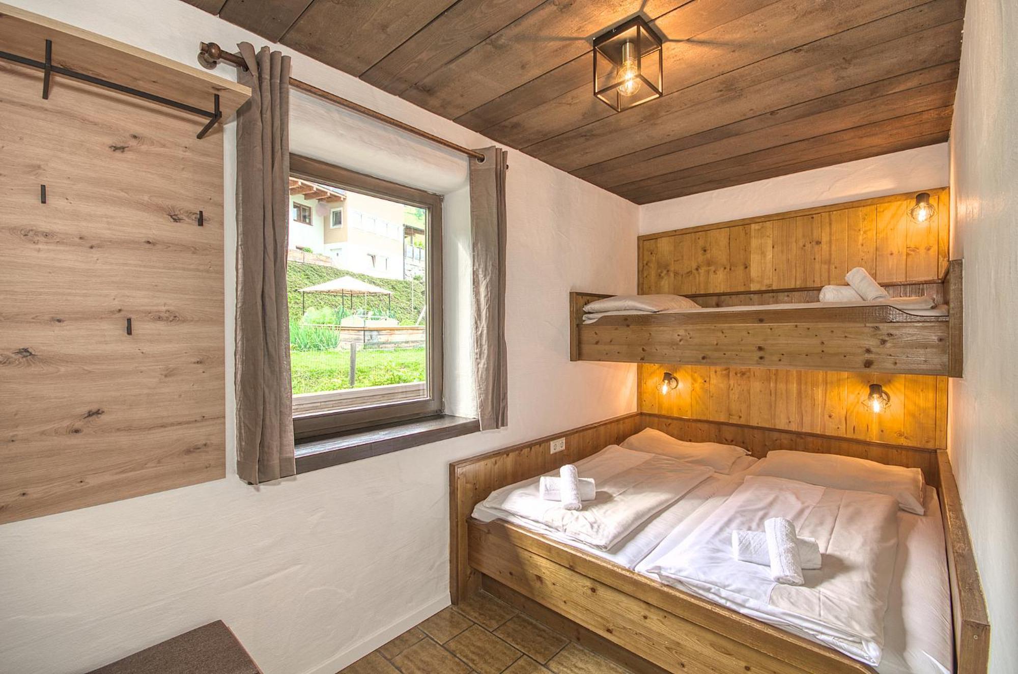 Haus Kitzsteinhorn 6 - By Alpen Apartments Kaprun Buitenkant foto